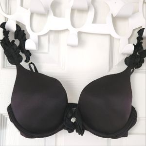 Victoria's Secret Ruffle Pushup Bra